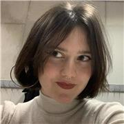 Llevo 12 años estudiando música y tocando la flauta dulce, el piano y con conocimientos de canto